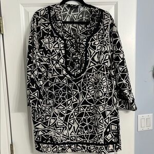 Style & Co Black and White Geometric Tunic